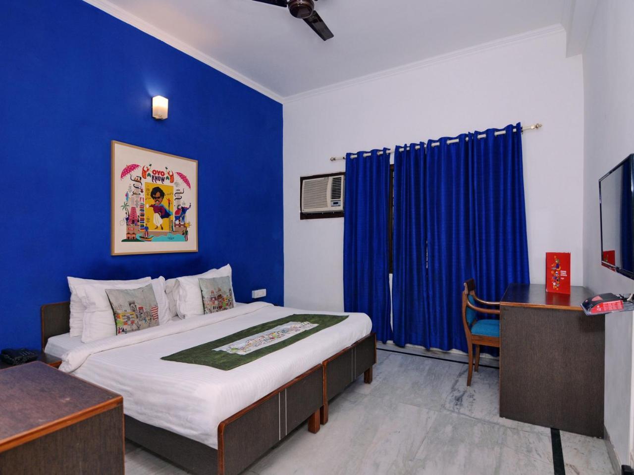 Oyo Flagship 592 Hauz Khas Village Нью-Дели Экстерьер фото