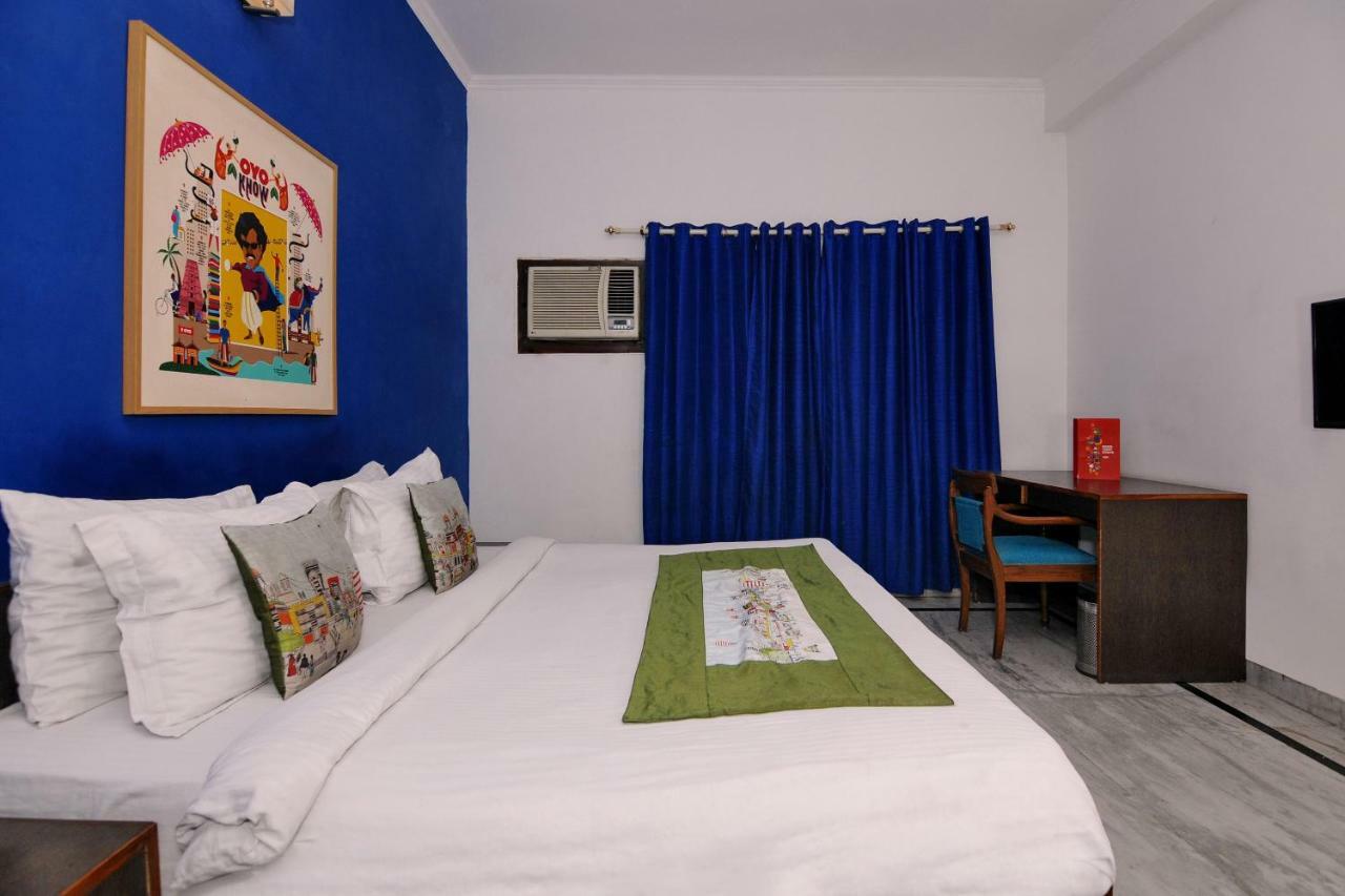 Oyo Flagship 592 Hauz Khas Village Нью-Дели Экстерьер фото